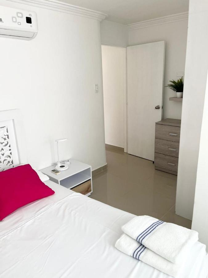 Apartment 20tc Views To The Sea With Swimming Pool *