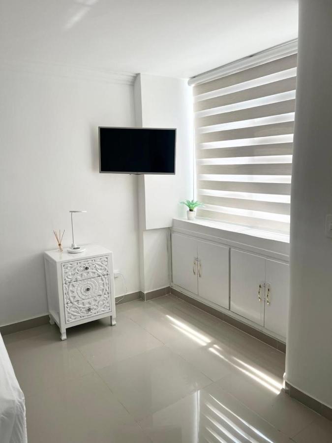20tc Views To The Sea With Swimming Pool *